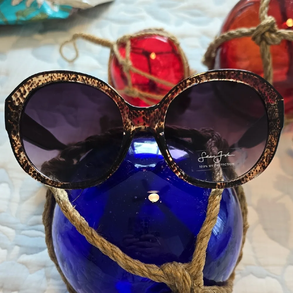 Sean John Designer Sunglasses 🌞 - Picture 2 of 7